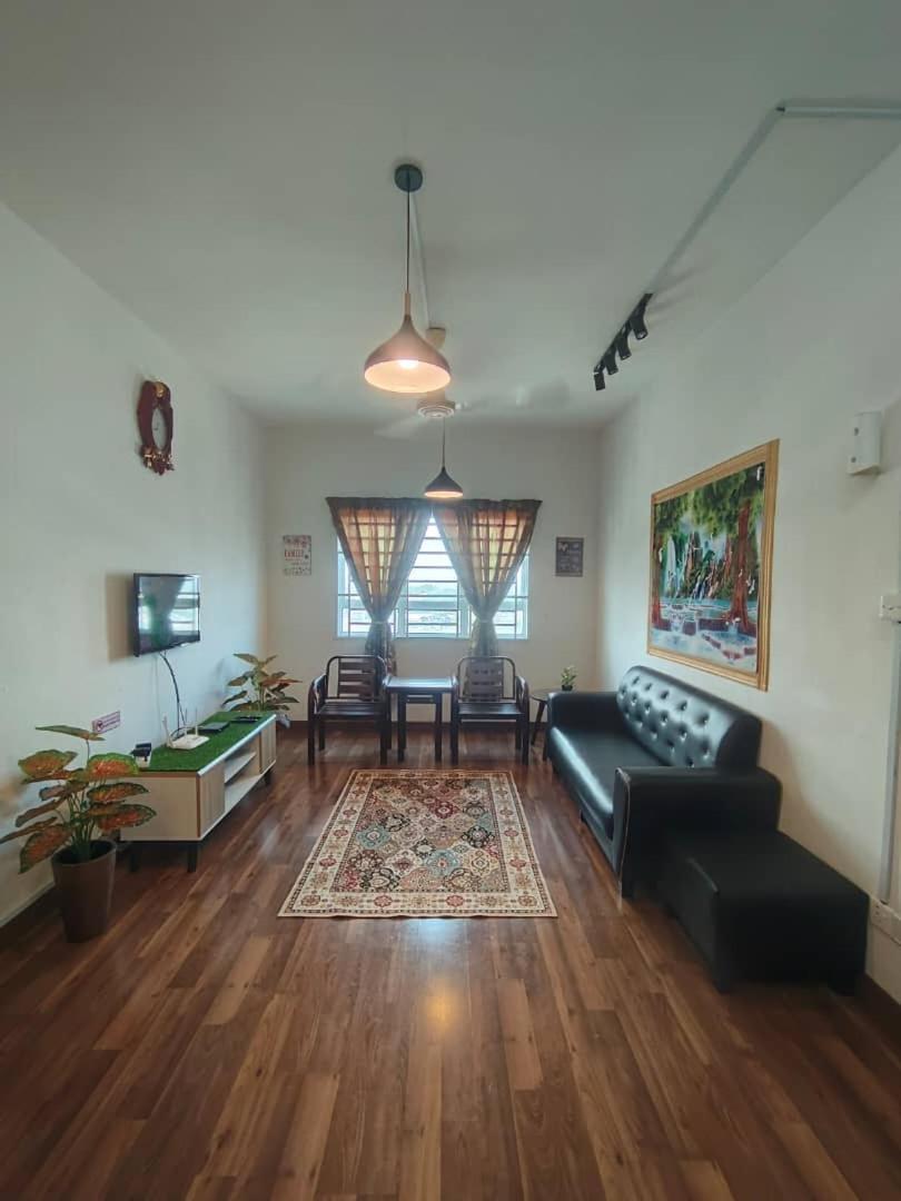 Anggerik Camelia Homestay Apartment Ladang Tok Pelam Kuala Terengganu Exterior photo